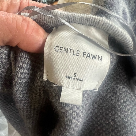 Gentle Fawn ladies cardigan NWOT size small, long sleeve gray print - Picture 12 of 13